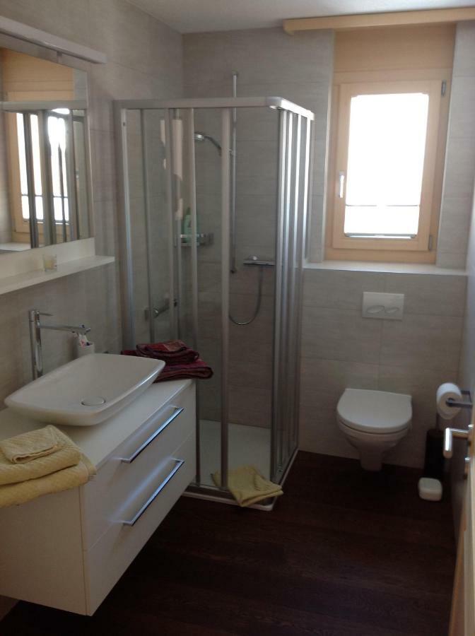6 Dorfstrasse Appartement Oberwald Buitenkant foto